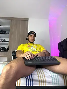 austinoficial online show from January 10, 7:06 pm