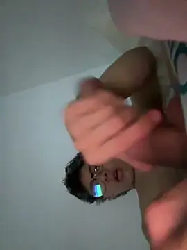 Labylaq online show from May 4, 6:15 am