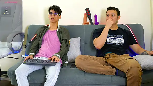 Cum hunters online show from February 22, 8:59 pm