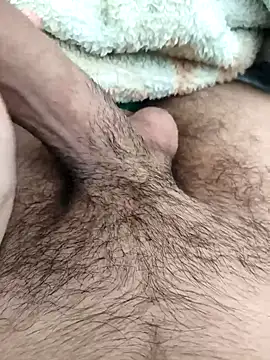 Snapshot of aliates27 chatting on September 21, 7:19 am aliates27 online show from September 21, 7:19 am