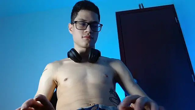 wolfandsky online show from February 9, 11:59 am