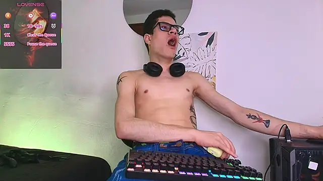 wolfandsky online show from February 24, 12:17 pm