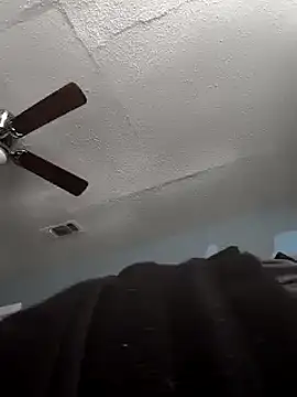 Snapshot of Burrrucecold00 chatting on February 23, 7:25 pm Burrrucecold00 online show from February 23, 7:25 pm