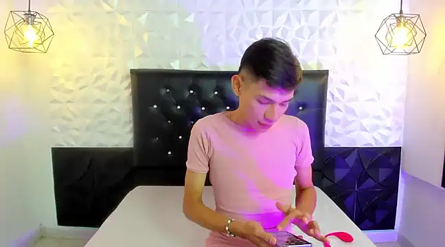 JackeOwens online show from February 25, 1:28 pm