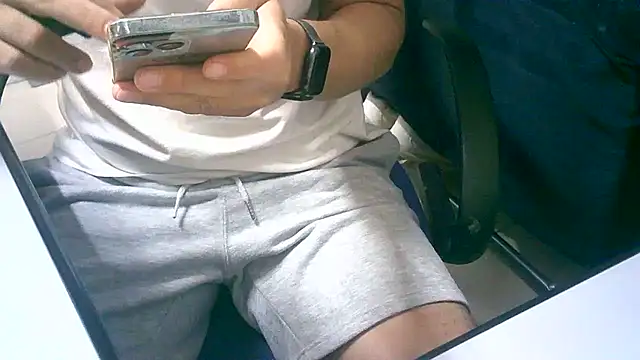 Greeneyes0820 online show from November 27, 9:18 pm