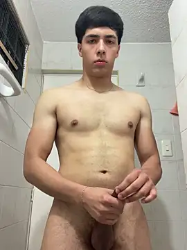 Snapshot of max_ryderr chatting on March 18, 3:34 am max ryderr online show from March 18, 3:34 am