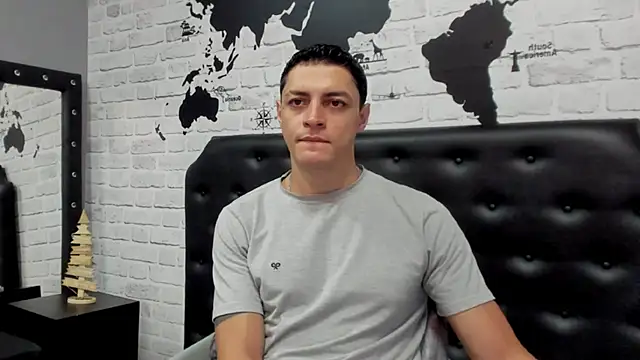 Frank Millers online show from November 25, 7:49 pm