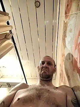 MaxDevilWhite online show from October 26, 9:00 am