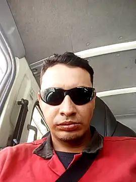 ojitos22 online show from February 20, 4:20 pm