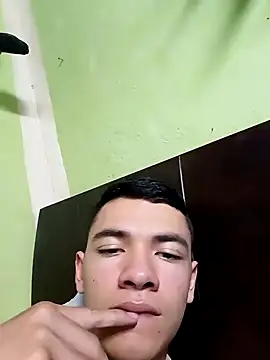 andresiito203 online show from January 26, 6:28 am