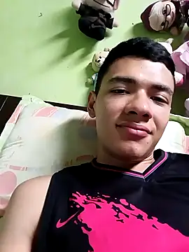 andresiito203 online show from February 2, 6:26 am