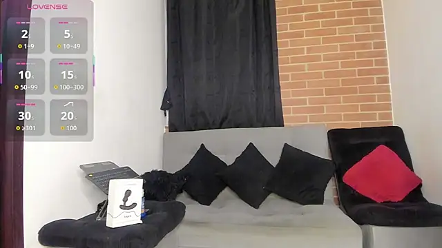 DavidX X21 Strip online show from October 25, 8:05 am