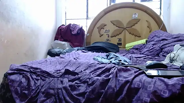 nakedlima online show from December 4, 6:37 pm