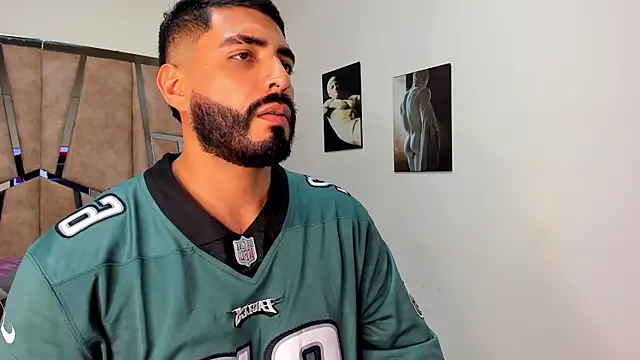 LeandroRusso online show from March 4, 8:49 pm