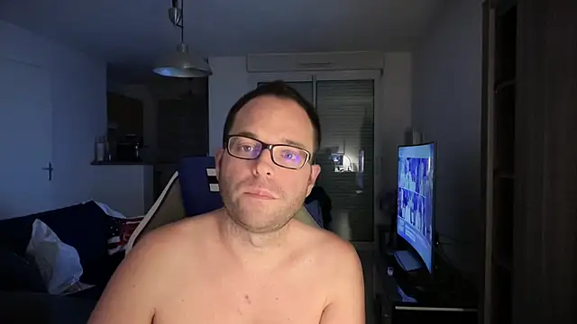 Funnyjul31 online show from February 6, 7:07 pm