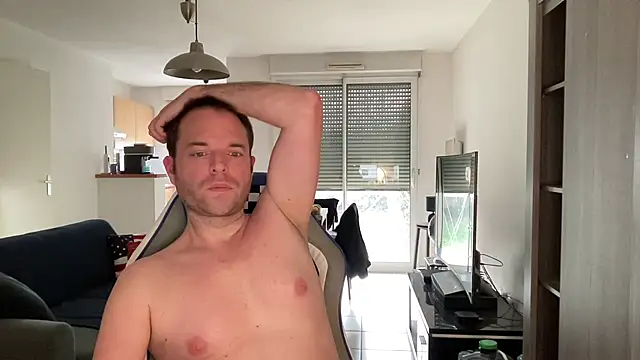 Funnyjul31 online show from February 21, 4:26 pm