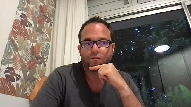 Funnyjul31 online show from June 3, 8:03 pm