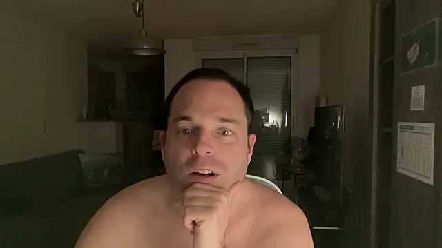 Funnyjul31 online show from February 1, 8:07 pm