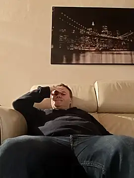 Pourleplasirs online show from February 13, 10:43 pm