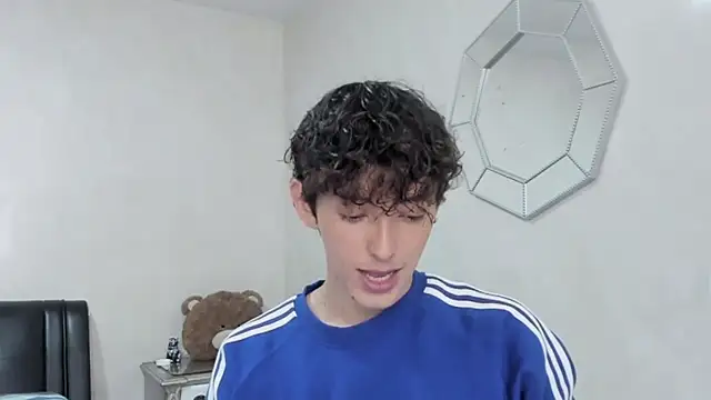 miketwink online show from February 10, 2:16 am