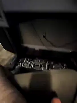 Snapshot of stubbydick3 chatting on January 28, 10:12 pm stubbydick3 online show from January 28, 10:12 pm