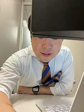 Nobu 469 online show from December 2, 6:49 am