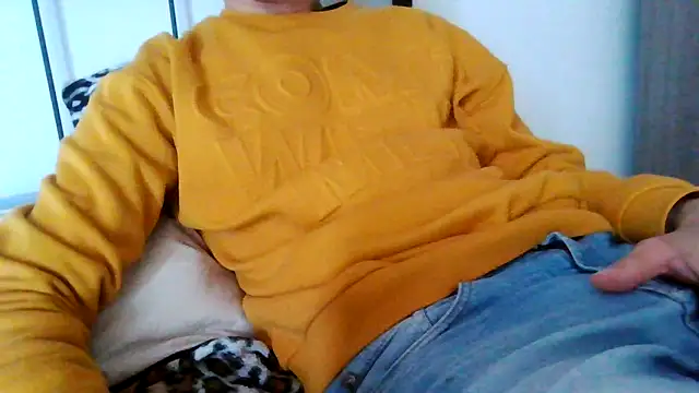 Snapshot of tommyboyteen chatting on February 3, 1:30 pm tommyboyteen online show from February 3, 1:30 pm