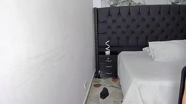 marcuscollins1  online show from February 26, 12:39 pm