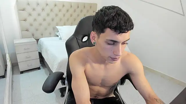 JhoanLeandro online show from October 3, 5:23 am