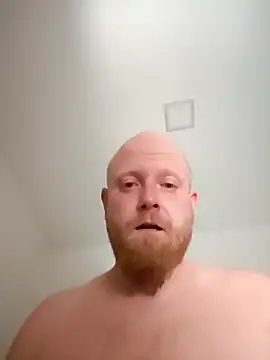 Snapshot of bouraktom6 chatting on October 31, 8:45 pm bouraktom6 online show from October 31, 8:45 pm