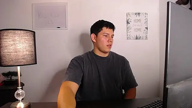 JamesCr  online show from October 11, 11:09 pm