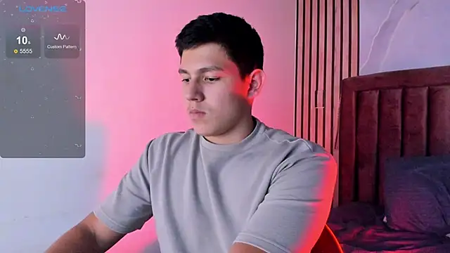 JamesCr  online show from March 13, 7:50 pm