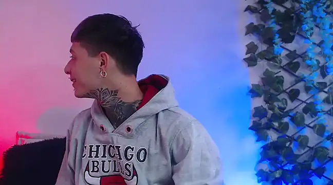 7 Saturno 7 online show from February 12, 8:29 pm