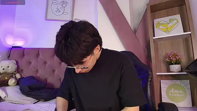 Snapshot of PepperTwink chatting on October 23, 3:48 pm PepperTwink online show from October 23, 3:48 pm