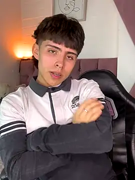 PepperTwink online show from November 19, 5:02 pm