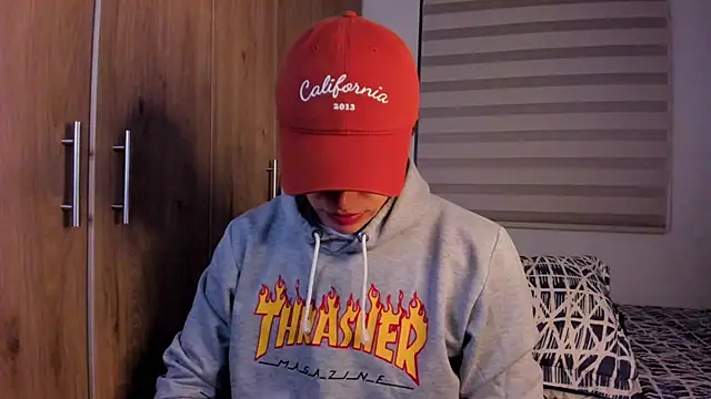 Mastrangelo xxx online show from October 17, 3:54 am