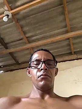 Renato571 online show from April 3, 4:37 pm