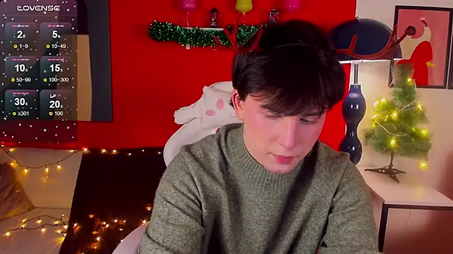 AdrianoAubert online show from December 18, 10:33 am