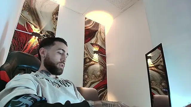 Luke davis01 online show from January 17, 1:25 pm