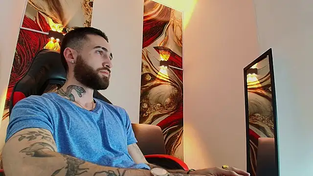 Luke davis01 online show from October 24, 1:35 pm