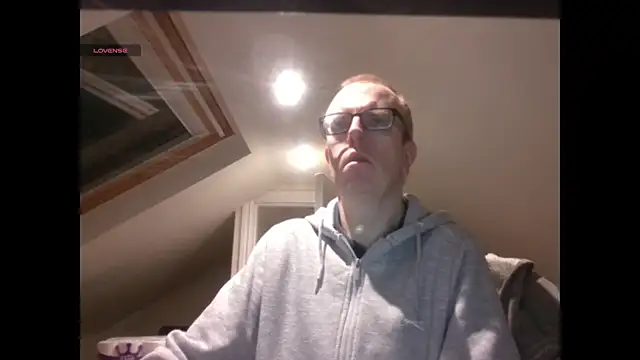 AdmiredThirty online show from February 21, 9:32 pm