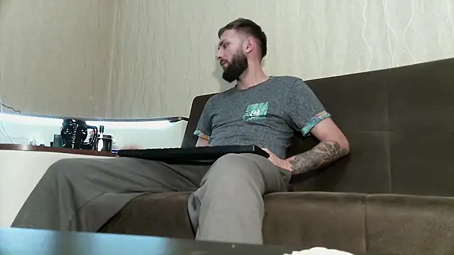 JamieNoxus online show from March 2, 9:08 pm