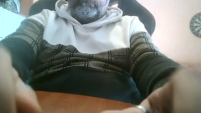 Snapshot of lanata chatting on February 7, 12:28 pm lanata online show from February 7, 12:28 pm