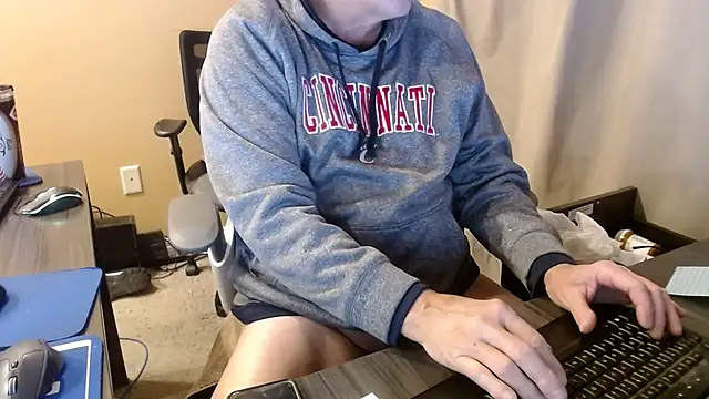 olderandwiser2 online show from February 25, 4:46 am