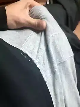 Snapshot of bigsevenkizlar chatting on February 14, 3:54 am bigsevenkizlar online show from February 14, 3:54 am