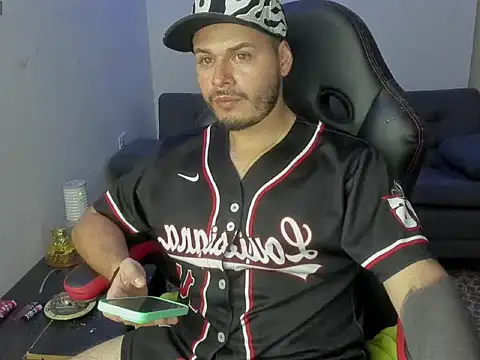 ragnar lothbrok777 online show from April 17, 3:42 am