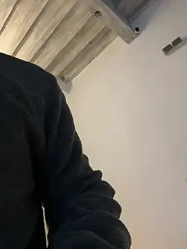 Snapshot of morfeoX chatting on March 12, 7:02 am morfeoX online show from March 12, 7:02 am