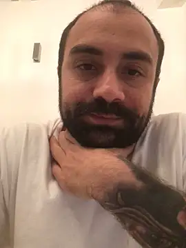 Snapshot of morfeoX chatting on February 26, 6:58 am morfeoX online show from February 26, 6:58 am