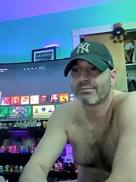 Novabear6996 online show from April 12, 6:37 am