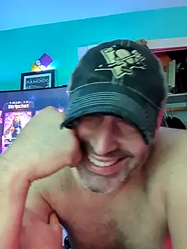 Novabear6996 online show from February 9, 8:30 am